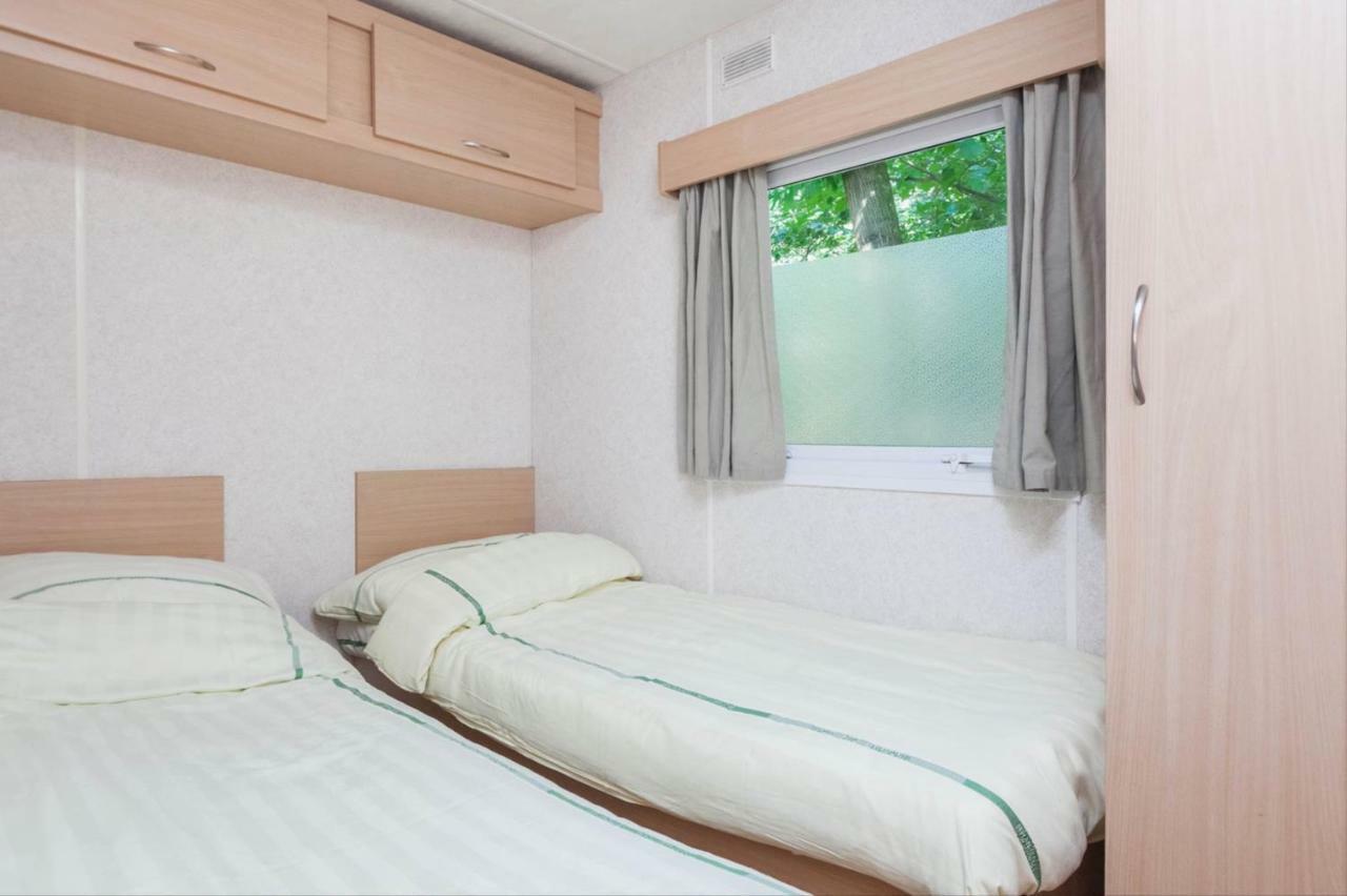 Ra Veluwe Mobile Home Arnhem Exterior foto